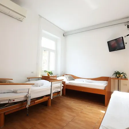 Depandansa Vista Parco, Szálloda 2*